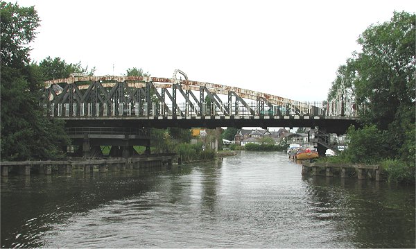 Hayhurst swing bridge in 2002